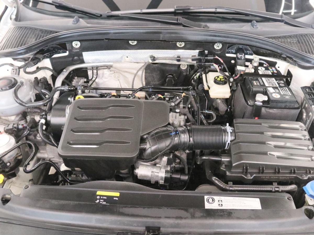 Skoda Octavia 2020 car image #19