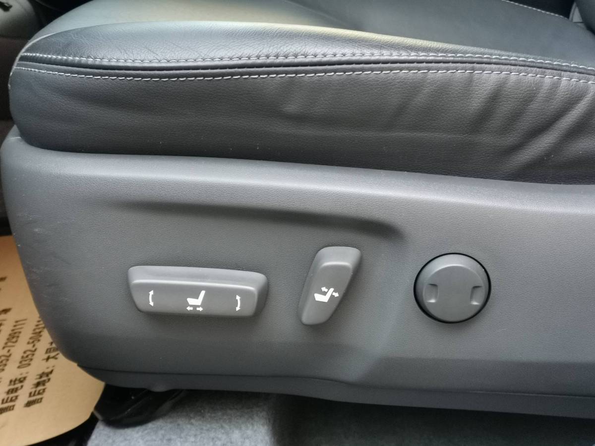 Toyota Prius 2015 car image #19