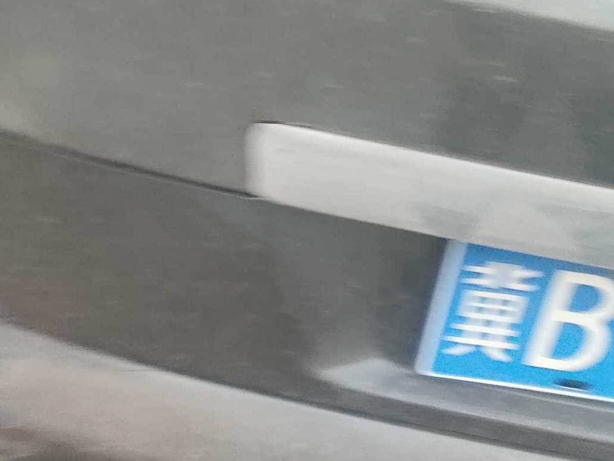 GEELY GX7 2012 car image #19