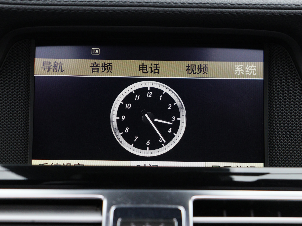 Mercedes-Benz 2012 car image #19
