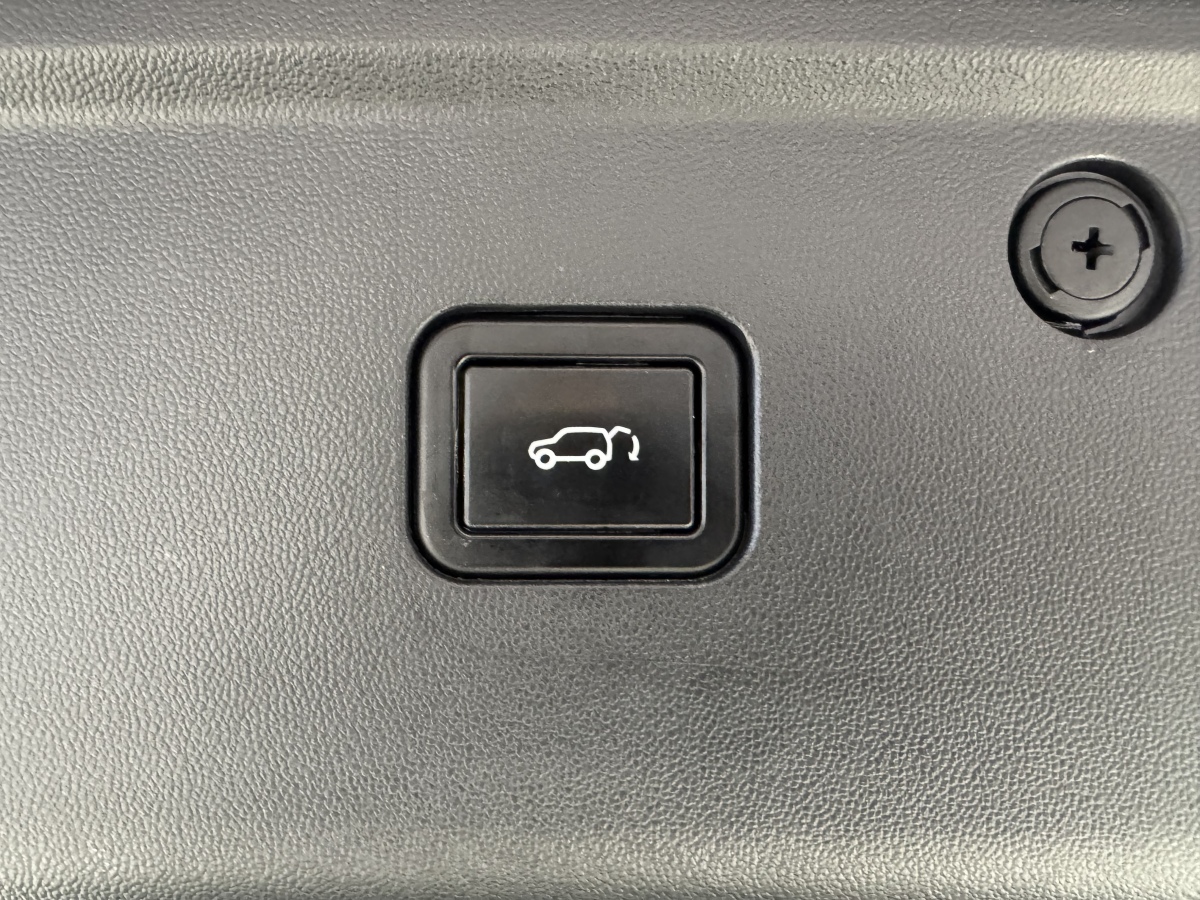 Changan UNI-K 2023 car image #19