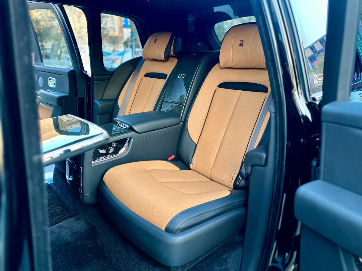 Rolls-Royce Cullinan 2022 immagine di auto #19