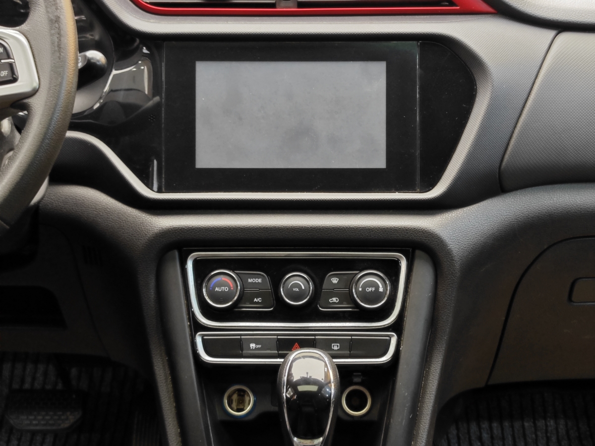 Chery Tiggo 3 2017 car image #19