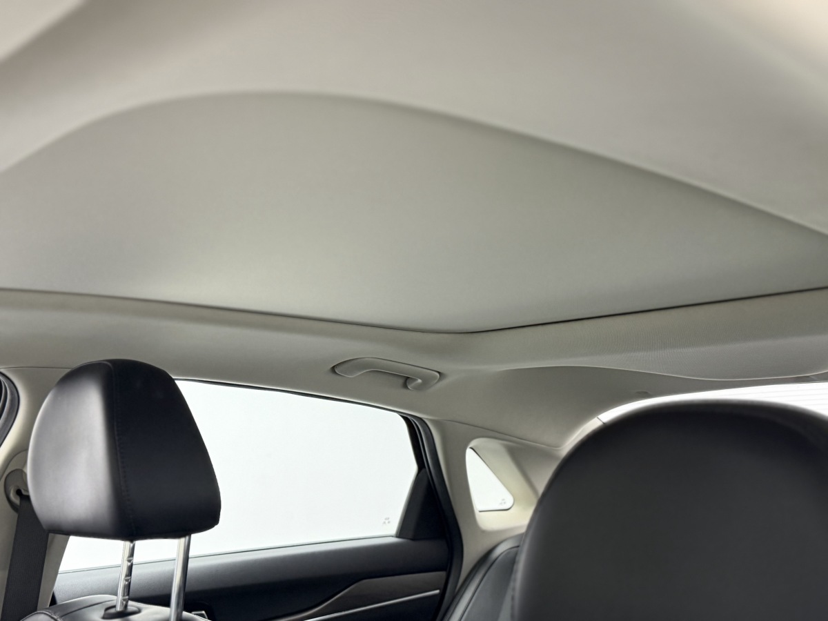 Kia K5 2020 car image #19
