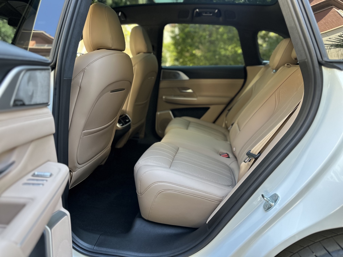 Xpeng G9 2025 imagem de carro #19