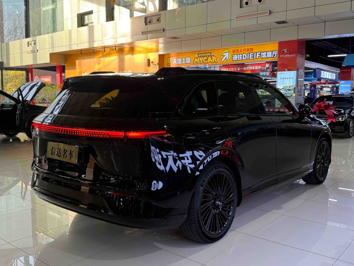 Xpeng G9 2025 صورة سيارة #19