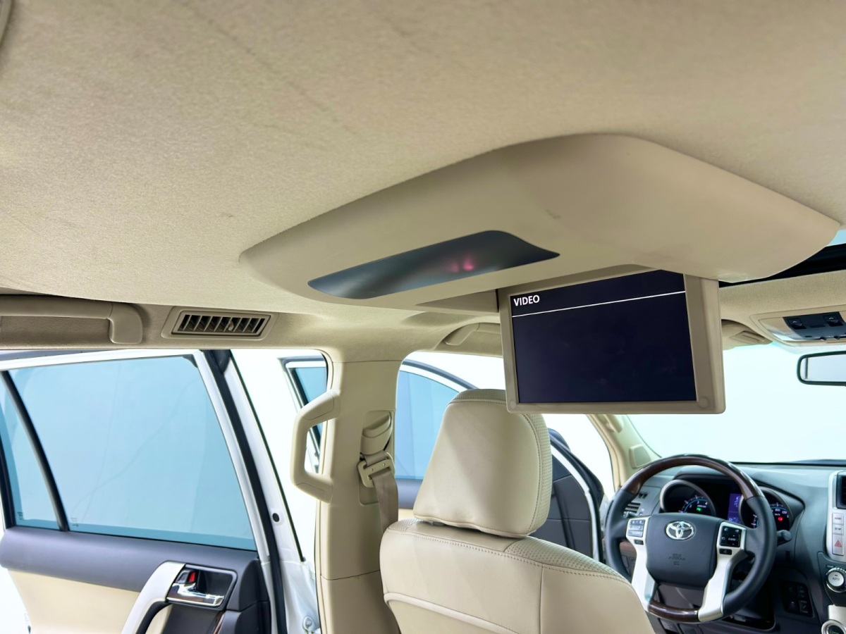 Toyota Land Cruiser Prado 2013 car image #19