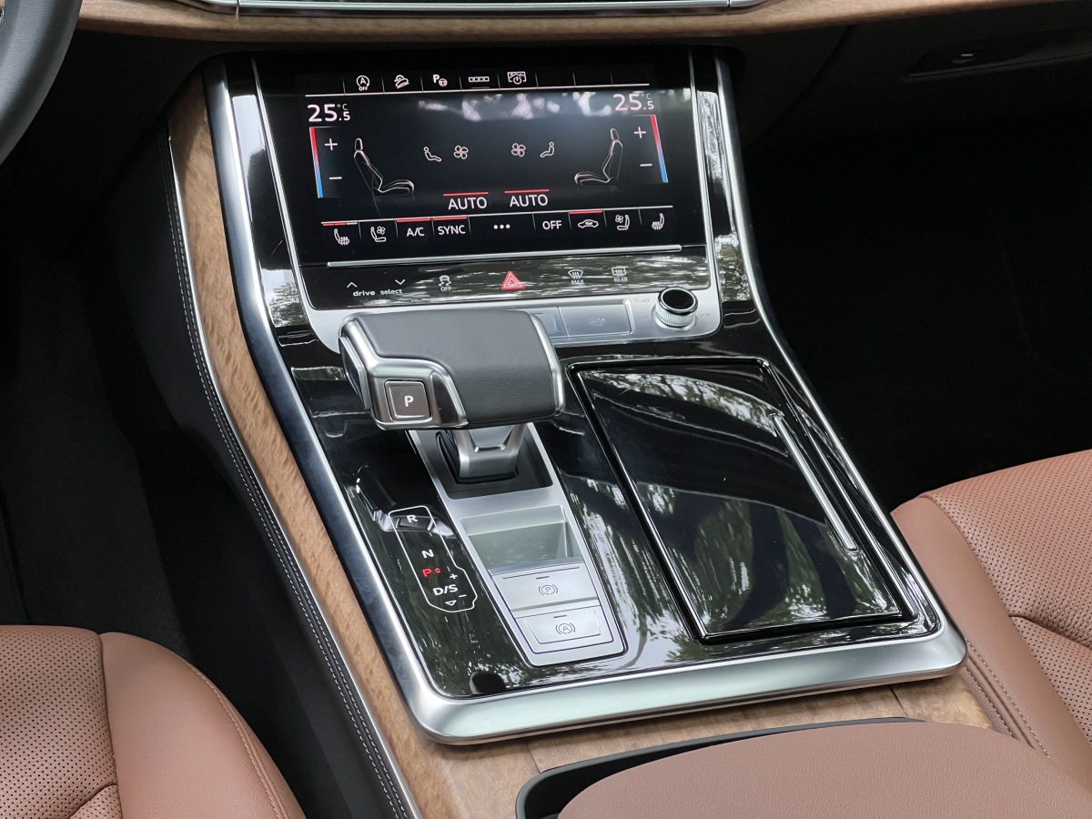 Audi Q7 2023 #19 Audi Q7 2023 car image #19