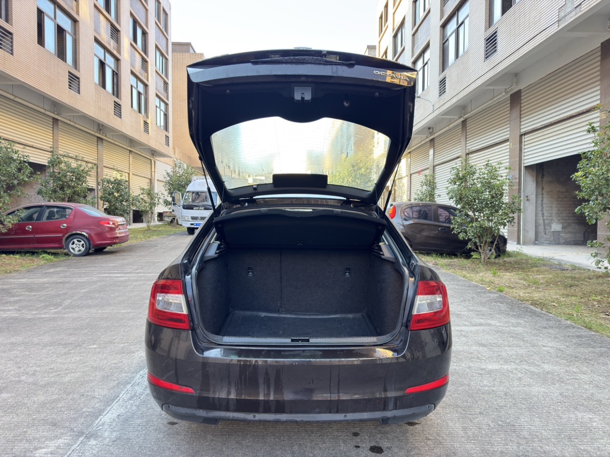 Skoda Octavia 2016 immagine di auto #19