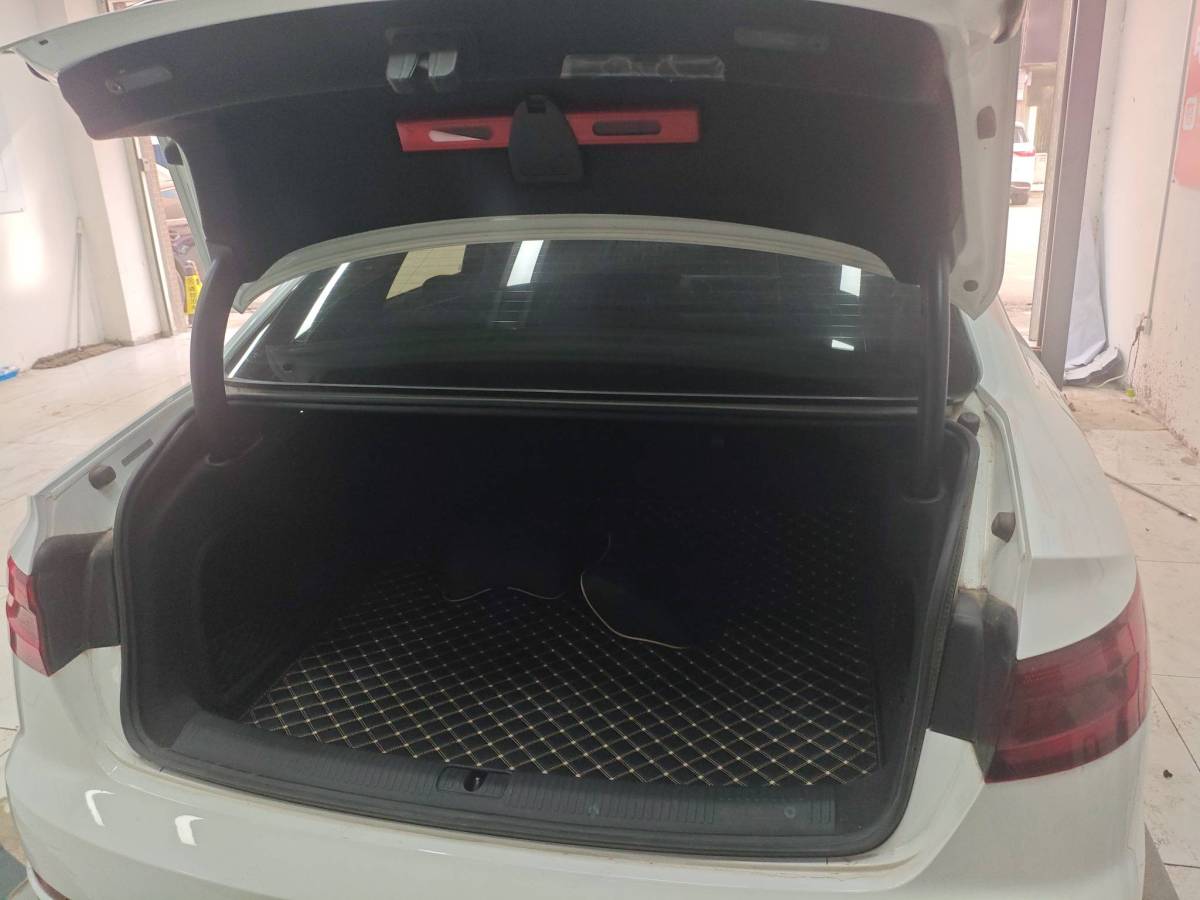 Audi A4L 2018 #19 Audi A4L 2018 car image #19