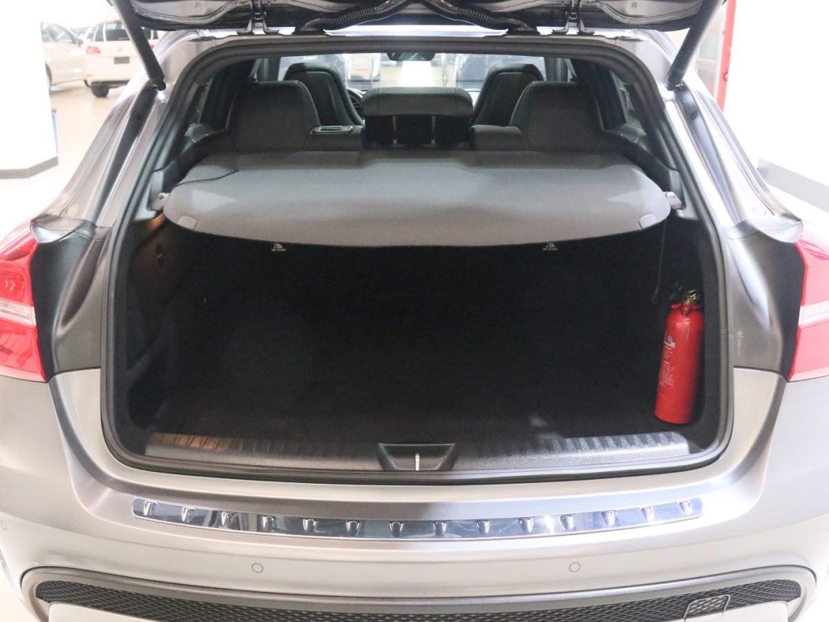 Mercedes-Benz GLA AMG 2016 car image #19