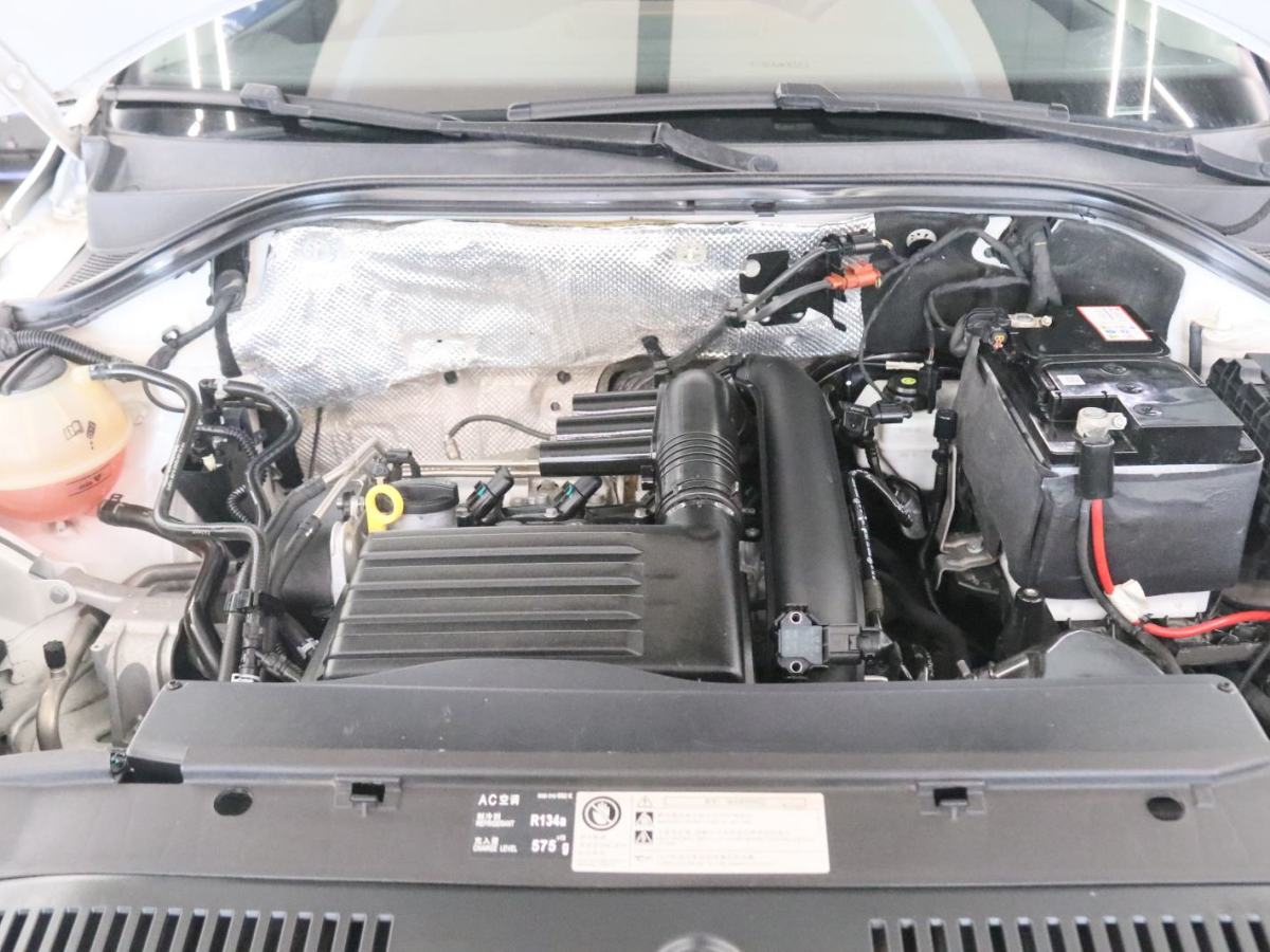 Volkswagen Tiguan 2018 immagine di auto #19