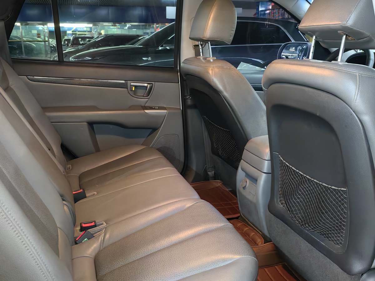 Hyundai Santa Fe Classic 2010 #19 Hyundai Santa Fe Classic 2010 car image #19