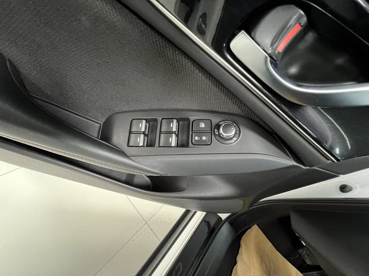 Mazda 2023 car image #19