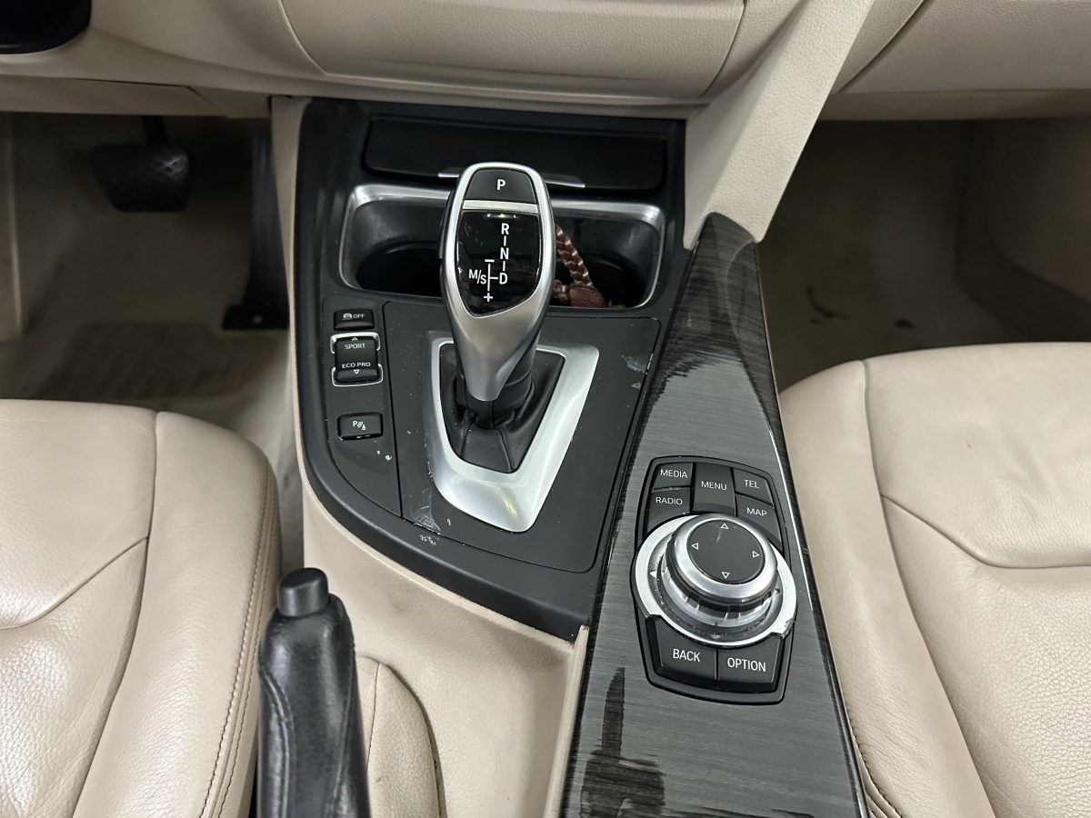 BMW 3 Series GT 2015 #19 BMW 3 Series GT 2015 immagine di auto #19