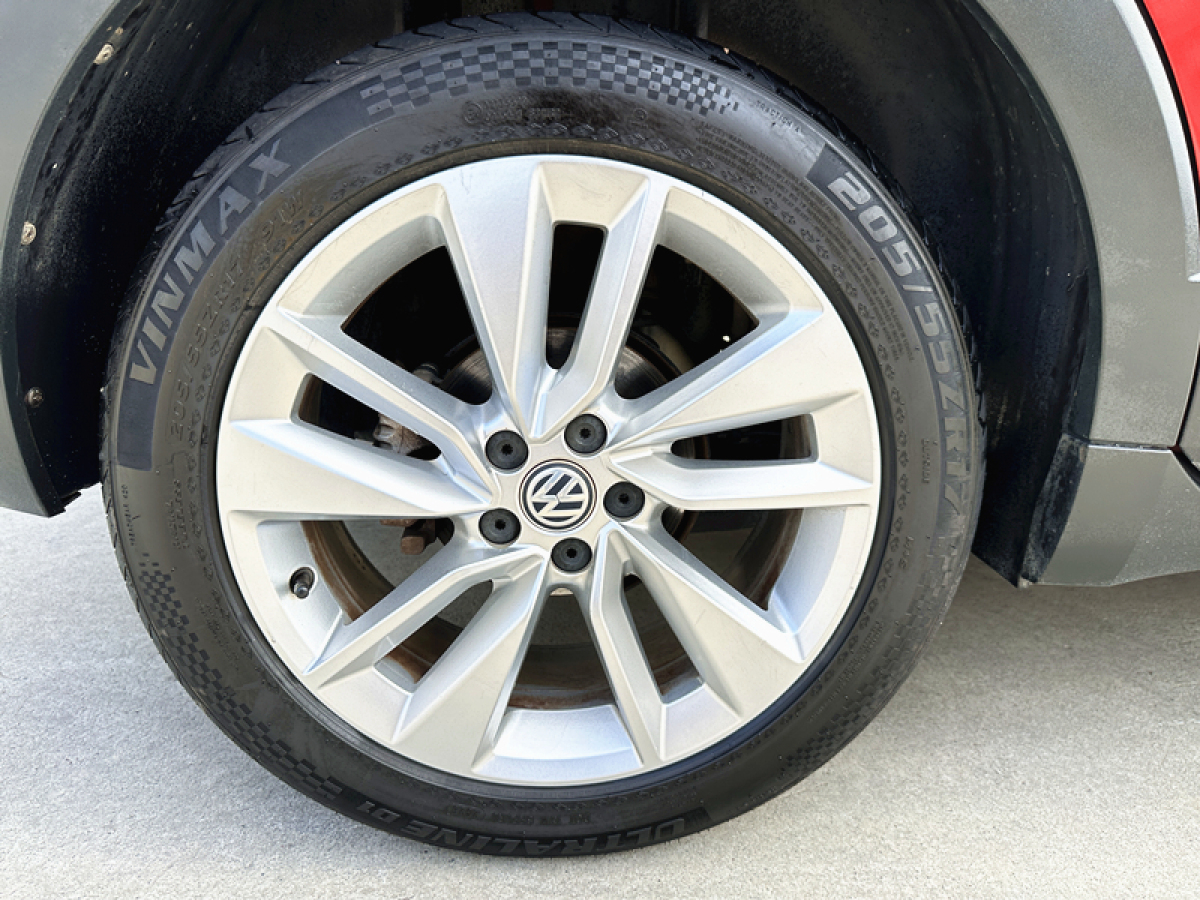 Volkswagen T-Cross 2019 immagine di auto #19