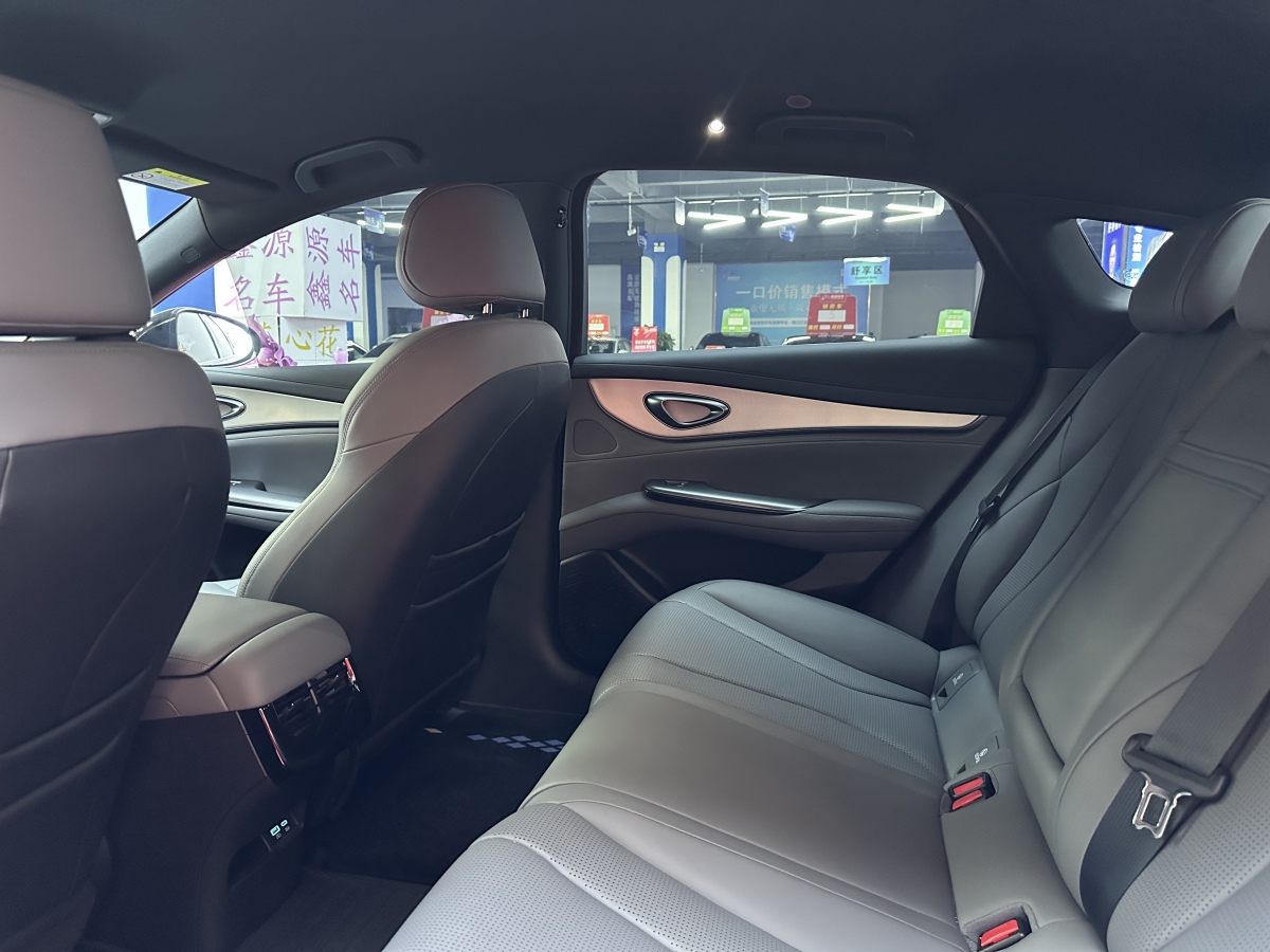 BYD Seal 07 DM-i 2025 صورة سيارة #19