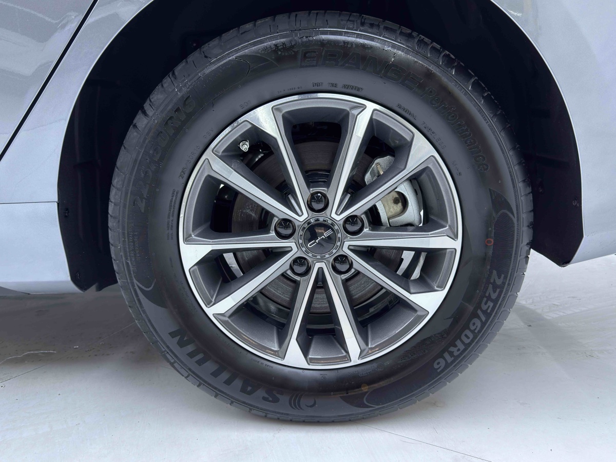 BYD Destroyer 05 2024 #19 BYD Destroyer 05 2024 car image #19