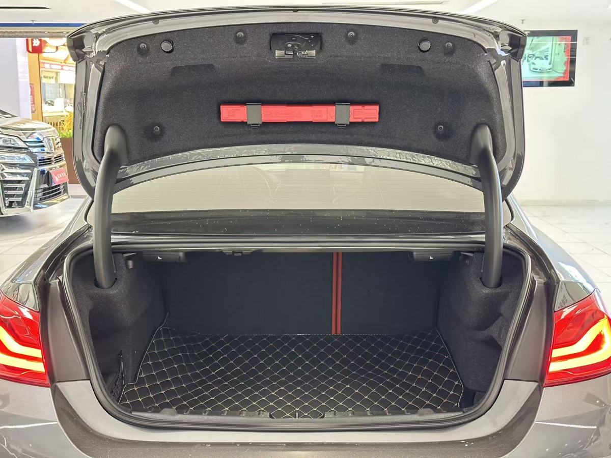 宝马 宝马M4 2018 汽车图片 #19