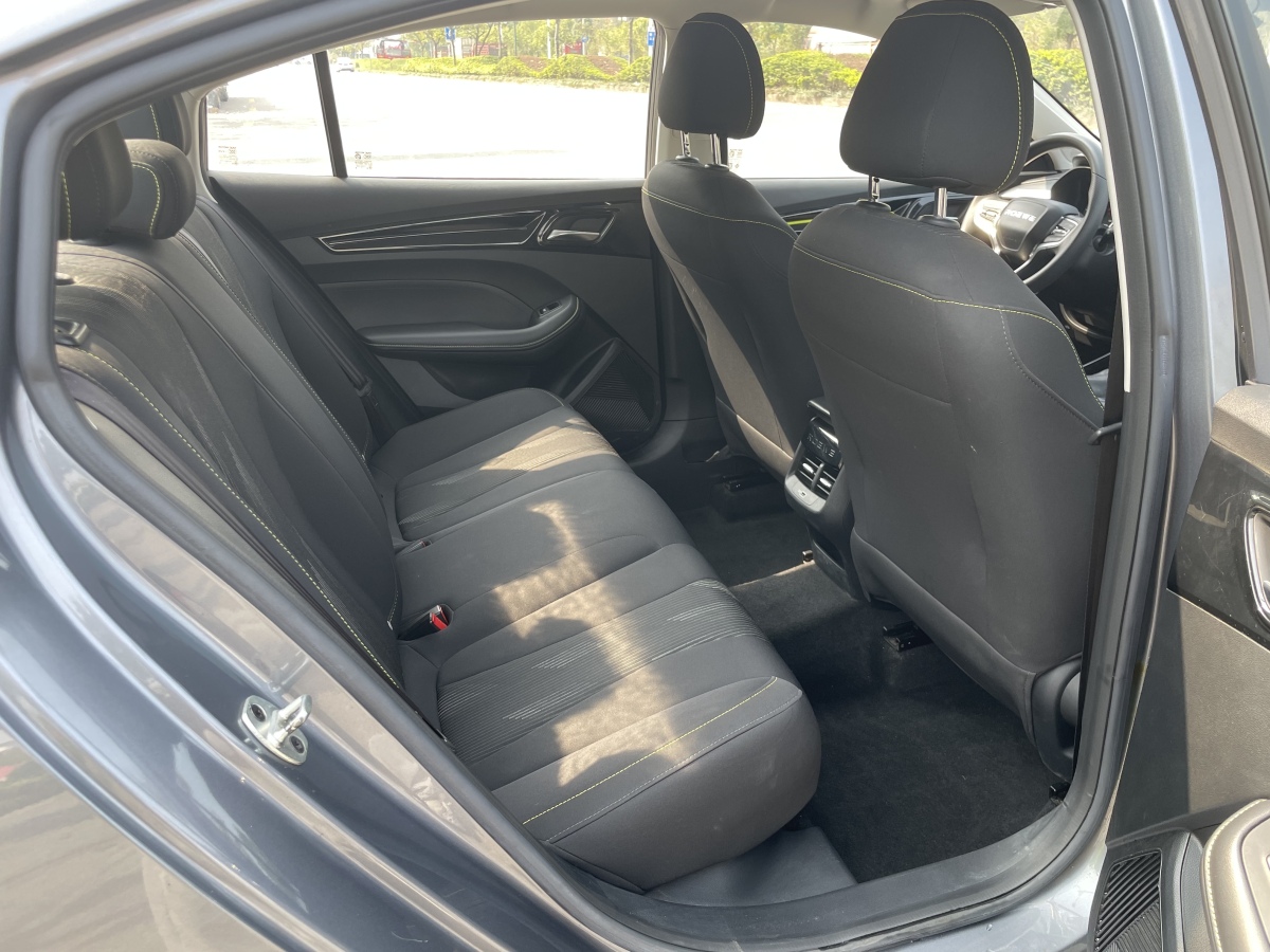 Roewe i5 2021 изображение автомобиля #19