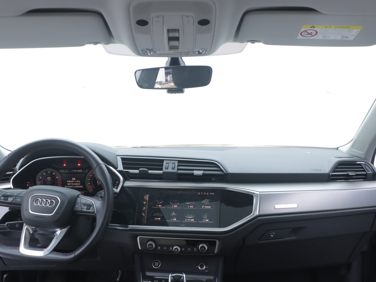 Audi Q3 2022 car image #19