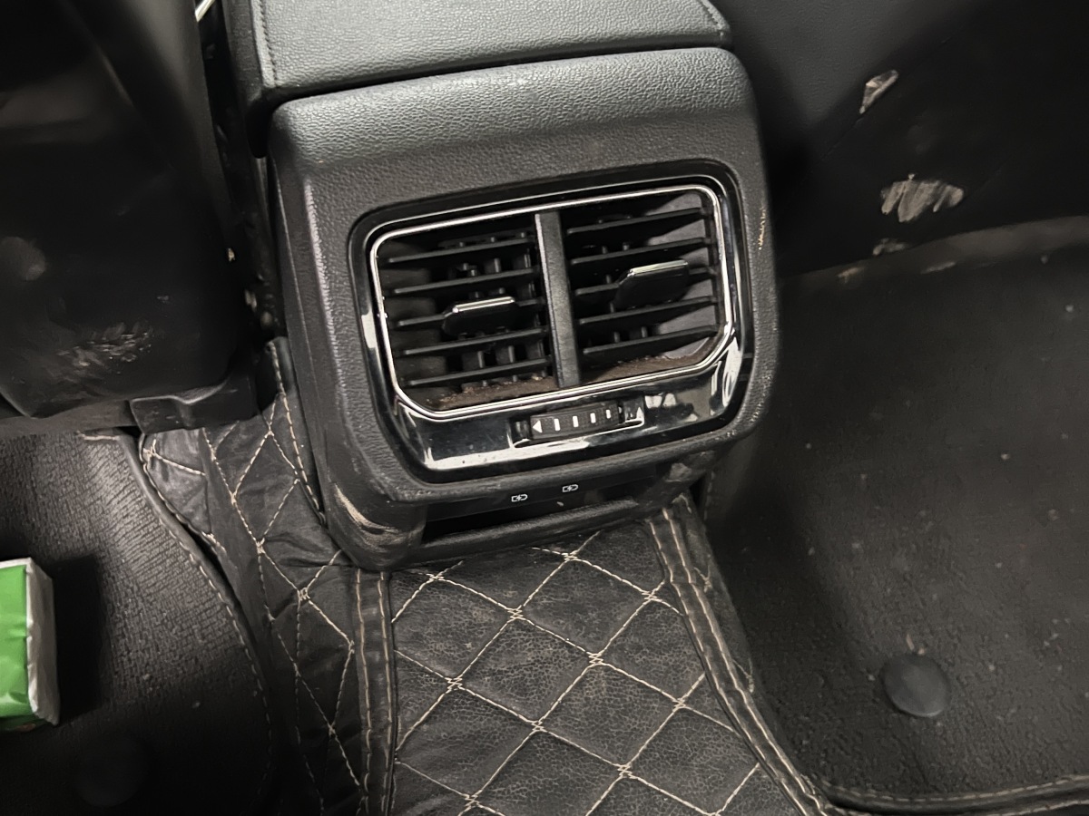 Volkswagen Lamando 2019 car image #19