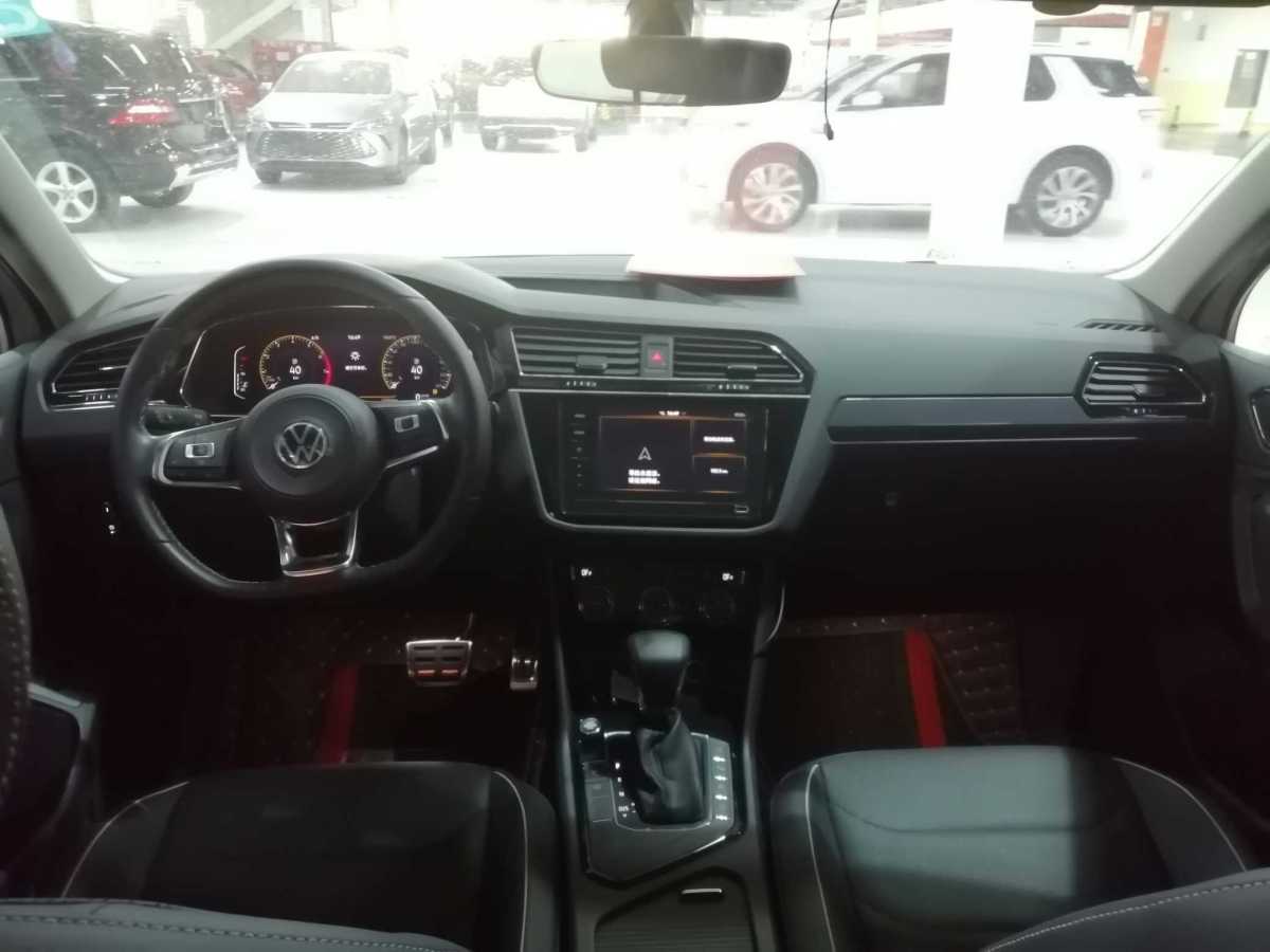 Volkswagen Tiguan L 2021 car image #19