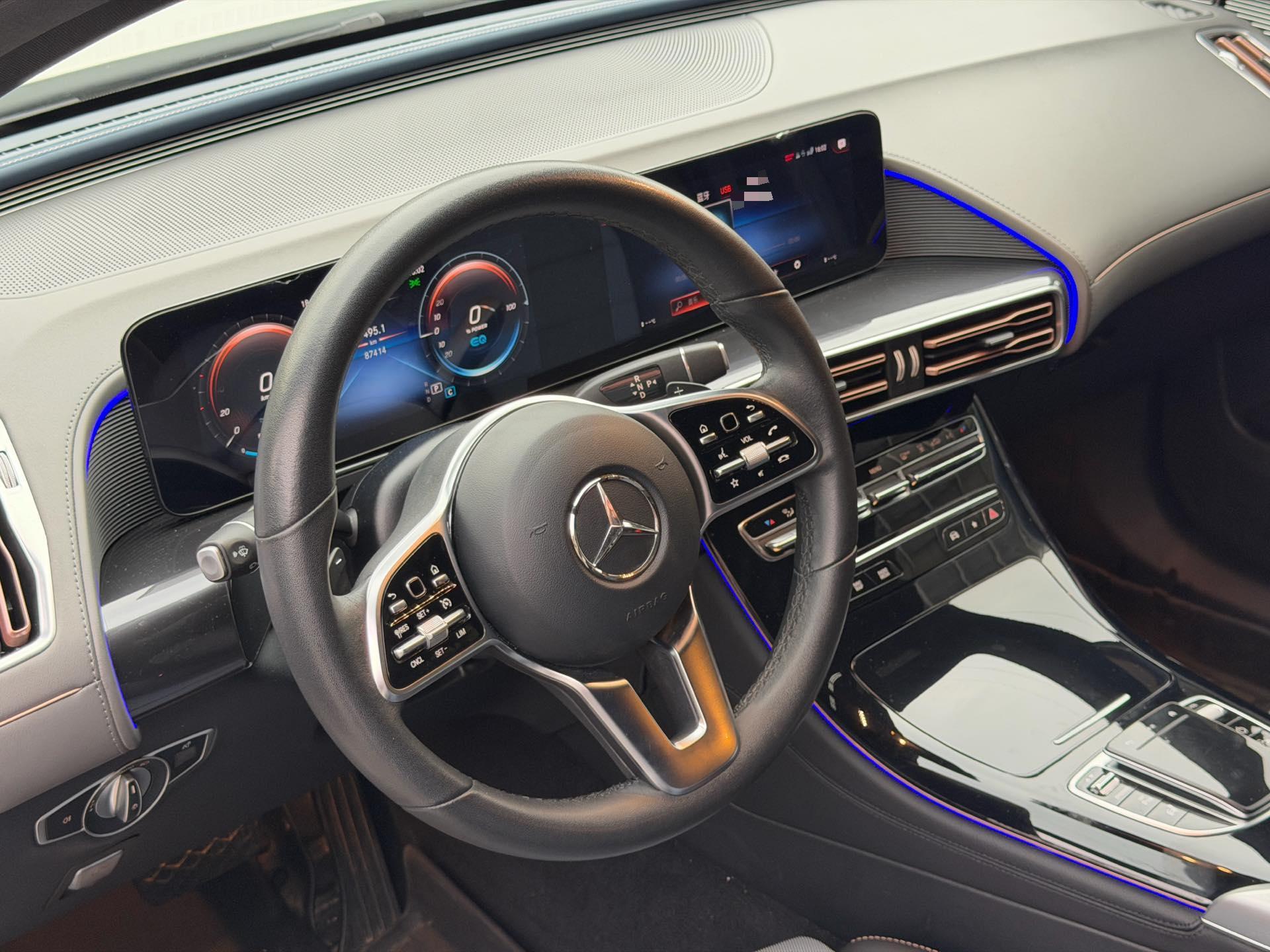 Mercedes-Benz EQC Class 2022 image de voiture #19