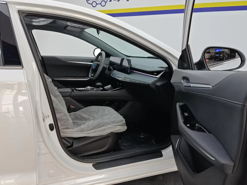 Changan Raeton Plus 2025 car image #19