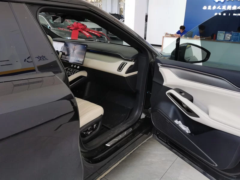 BYD SongL EV 2024 #19 BYD SongL EV 2024 car image #19