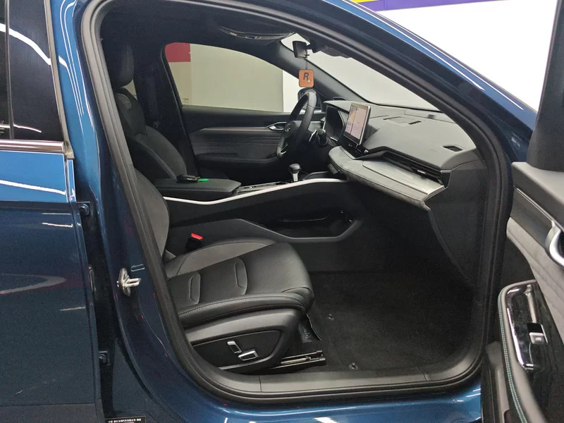GEELY PrefaceL 2023 car image #19