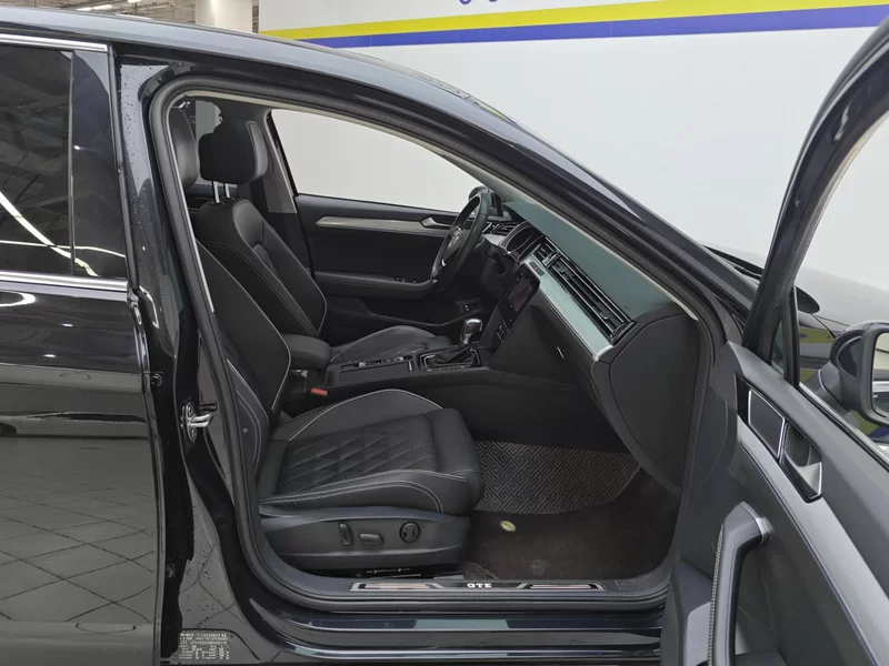 Volkswagen Magotan GTE 2022 #19 Volkswagen Magotan GTE 2022 car image #19