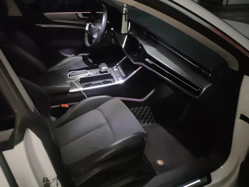 Audi A7L 2023 car image #19
