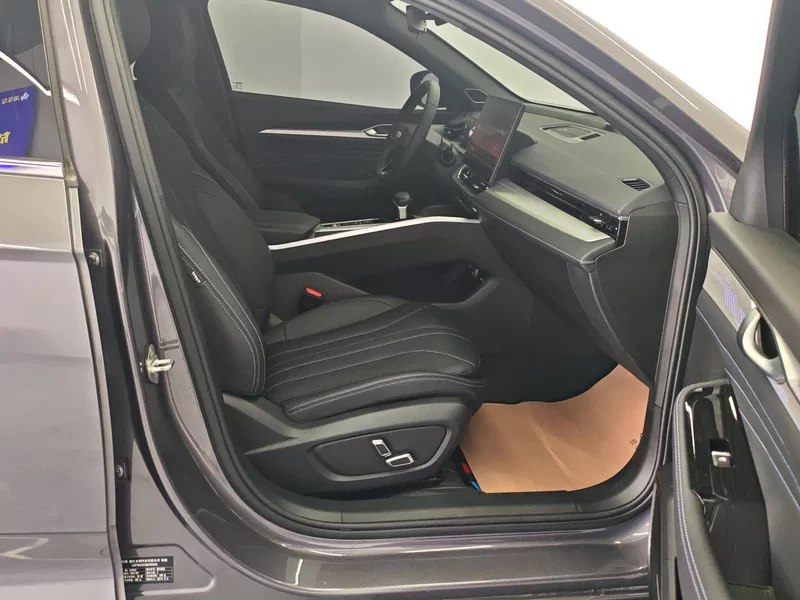 GEELY PrefaceL 2024 car image #19