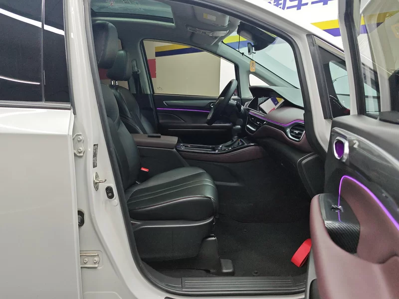 GAC Trumpchi M6 2023 car image #19