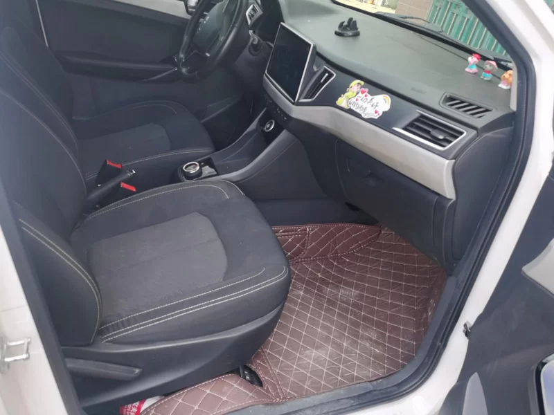 哪吒汽车 哪吒N01 2019 汽车图片 #19