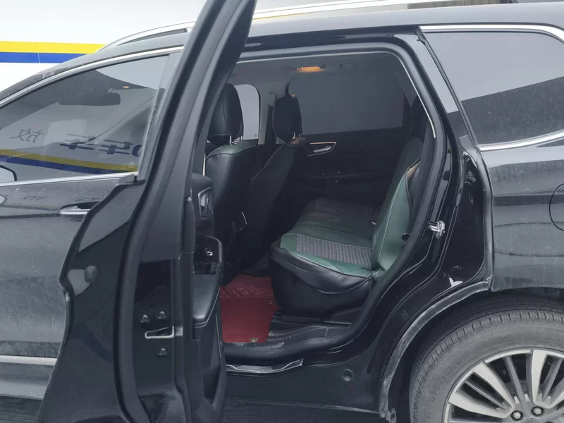 Ford Edge 2021 car image #19