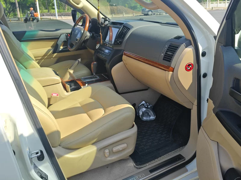 丰田 兰德酷路泽 2015 汽车图片 #19