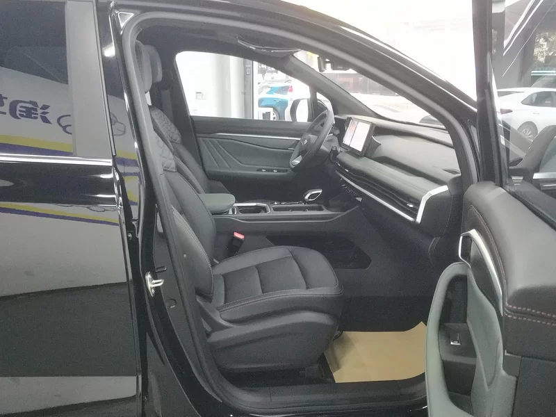 GEELY Okavango 2023 #19 GEELY Okavango 2023 car image #19