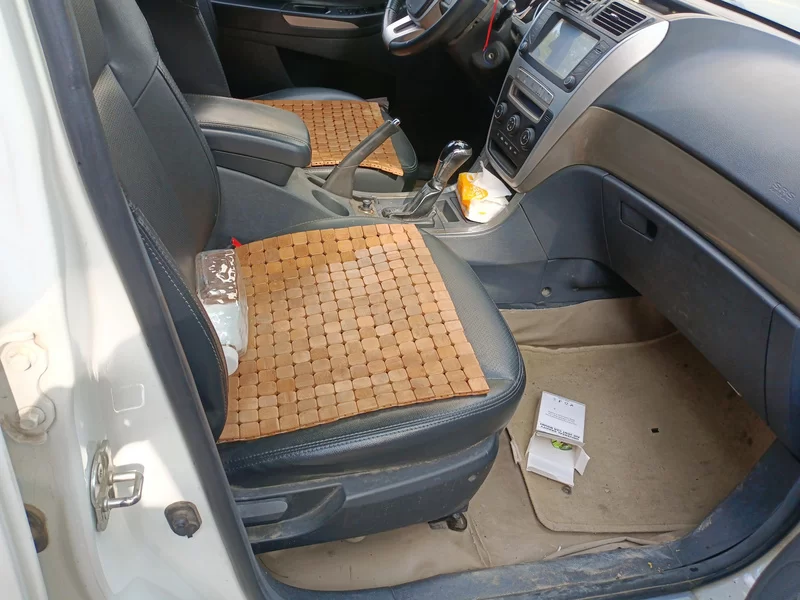 GEELY GX7 2014 car image #19