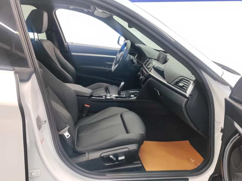 BMW 3 Series GT 2020 #19 BMW 3 Series GT 2020 car image #19