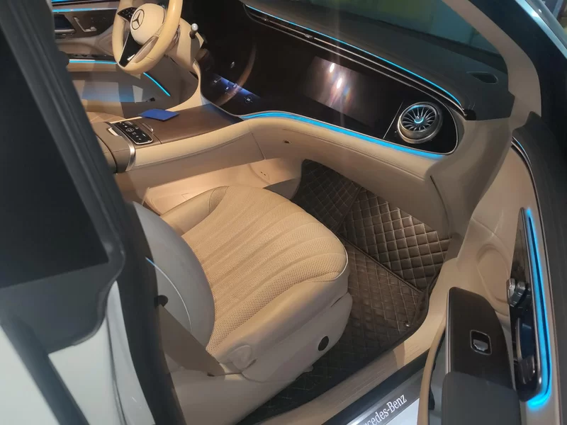 Mercedes-Benz EQS Class 2022 car image #19