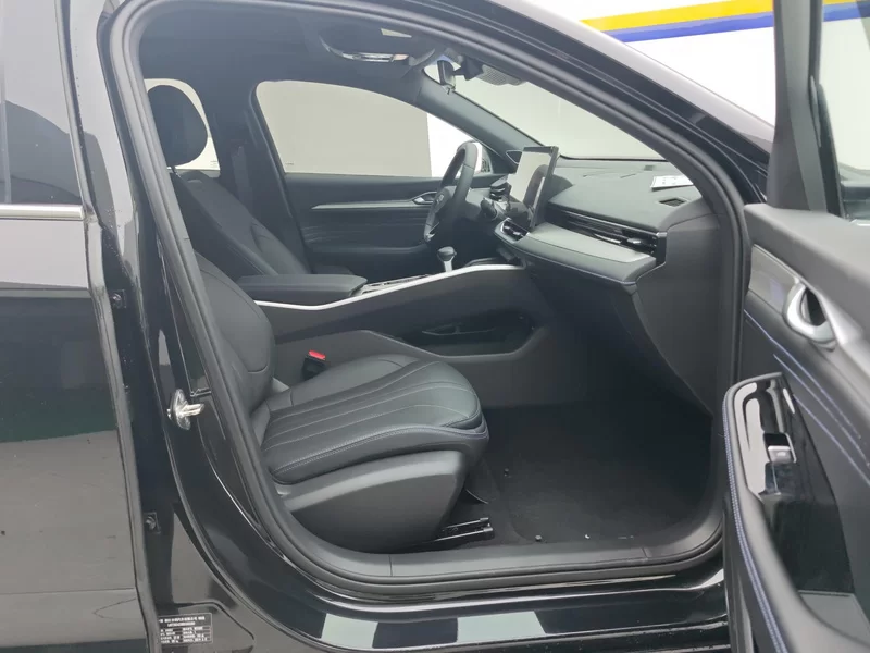 GEELY PrefaceL 2024 car image #19