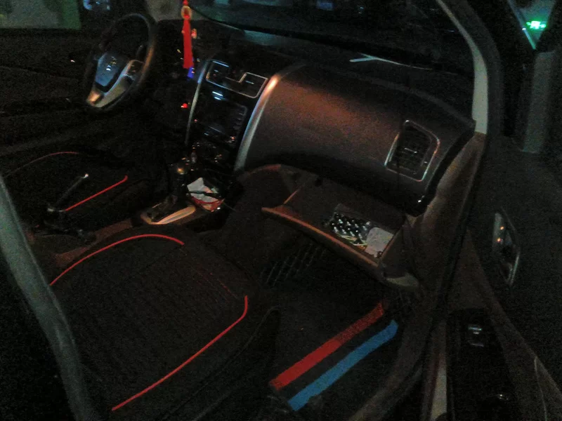 Forthing SX6 2017 immagine di auto #19