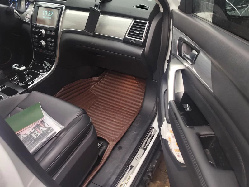 Haval H2 2018 car image #19