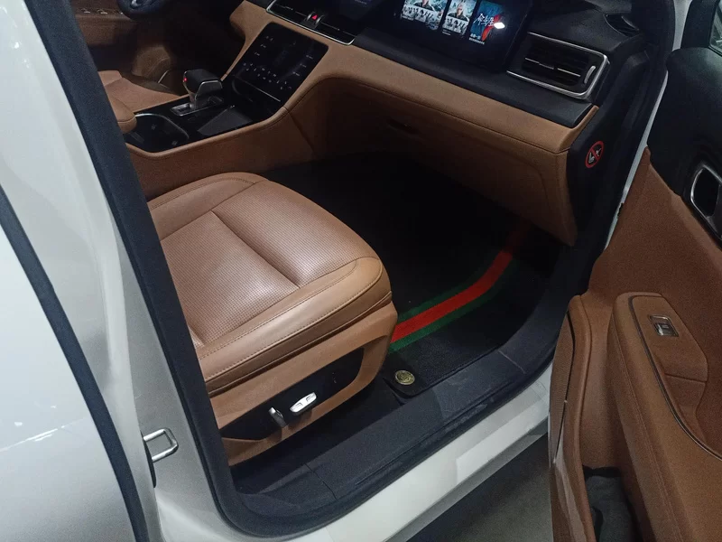 理想汽车 理想ONE 2021 汽车图片 #19