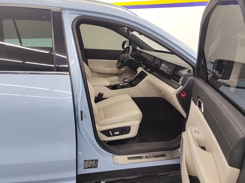 理想汽车 理想ONE 2020 汽车图片 #19