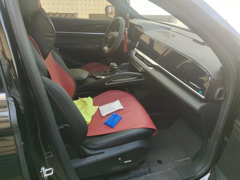 GEELY Monjaro MHEV 2025 car image #19