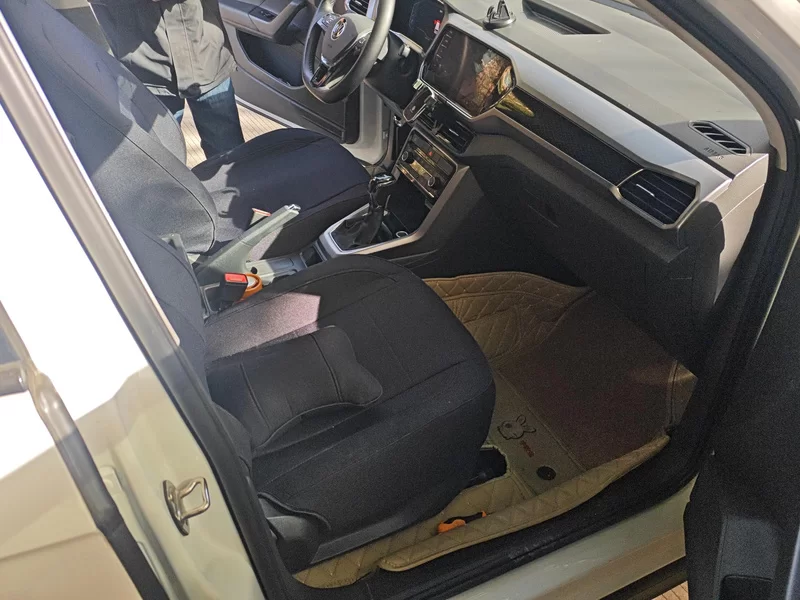 Volkswagen T-Cross 2022 car image #19