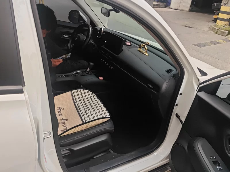 Honda ZR-V 2023 car image #19